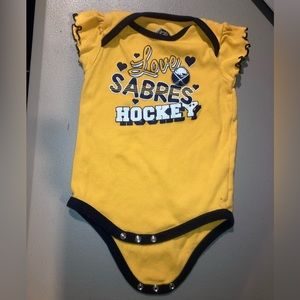Buffalo Sabres Girls 18M baby one piece blue gold snap outfit frilly sleeves NHL